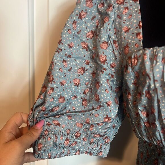 BNWT - LANI THE LABEL FELICITY FLORAL LIGHT BLUE DRESS - L - Picture 5 of 12